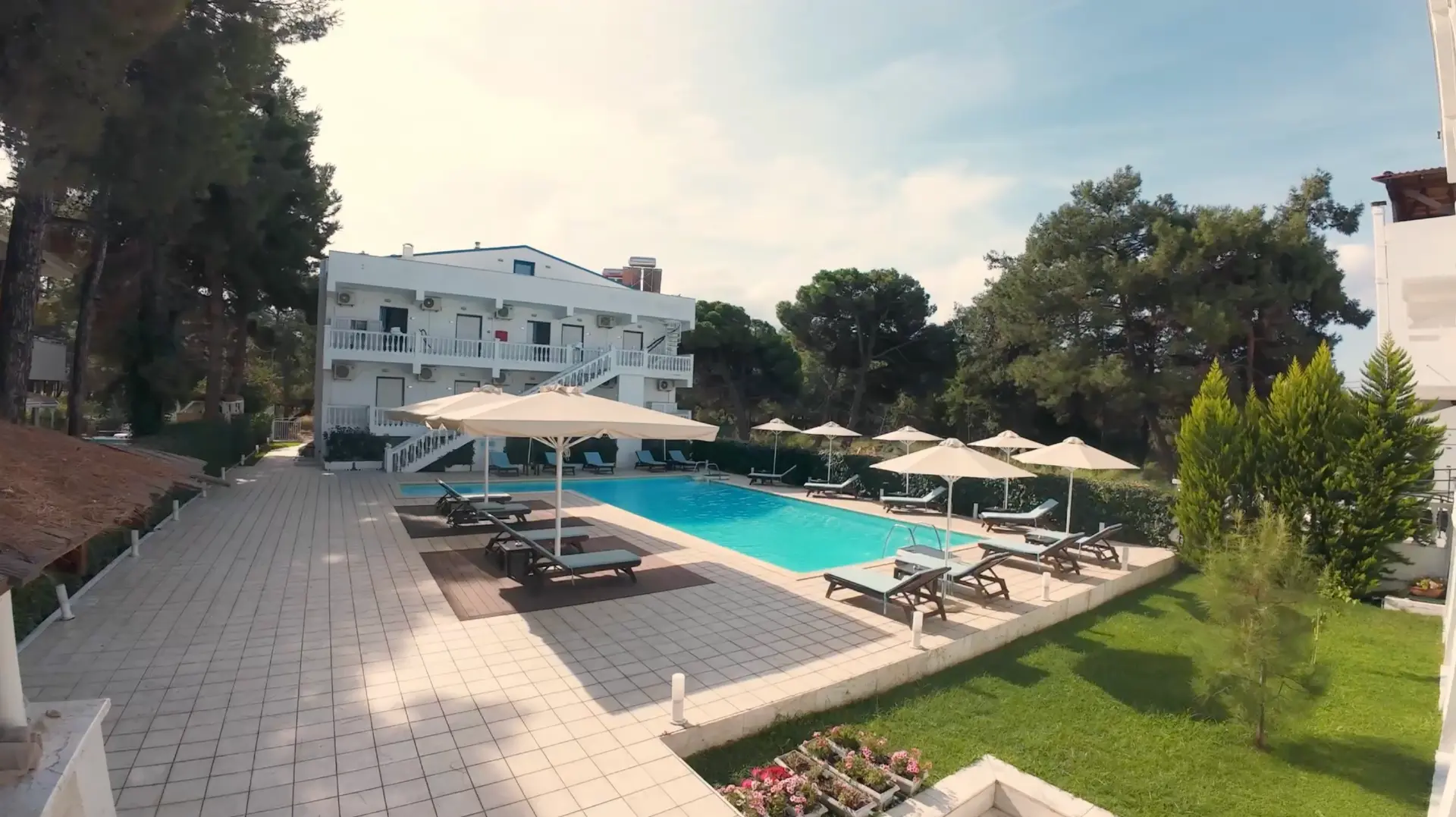 Kazaviti Hotel